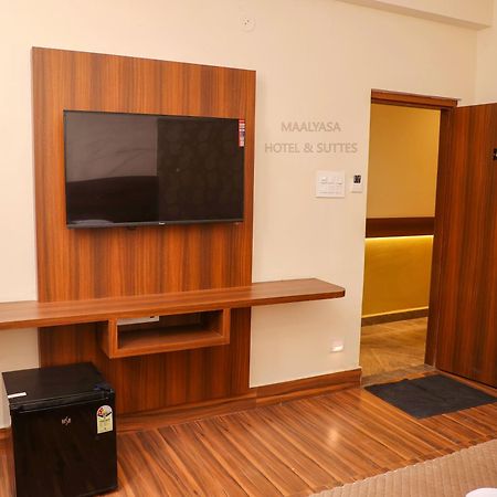 Maalyasa Hotel And Suites Hyderabad Esterno foto