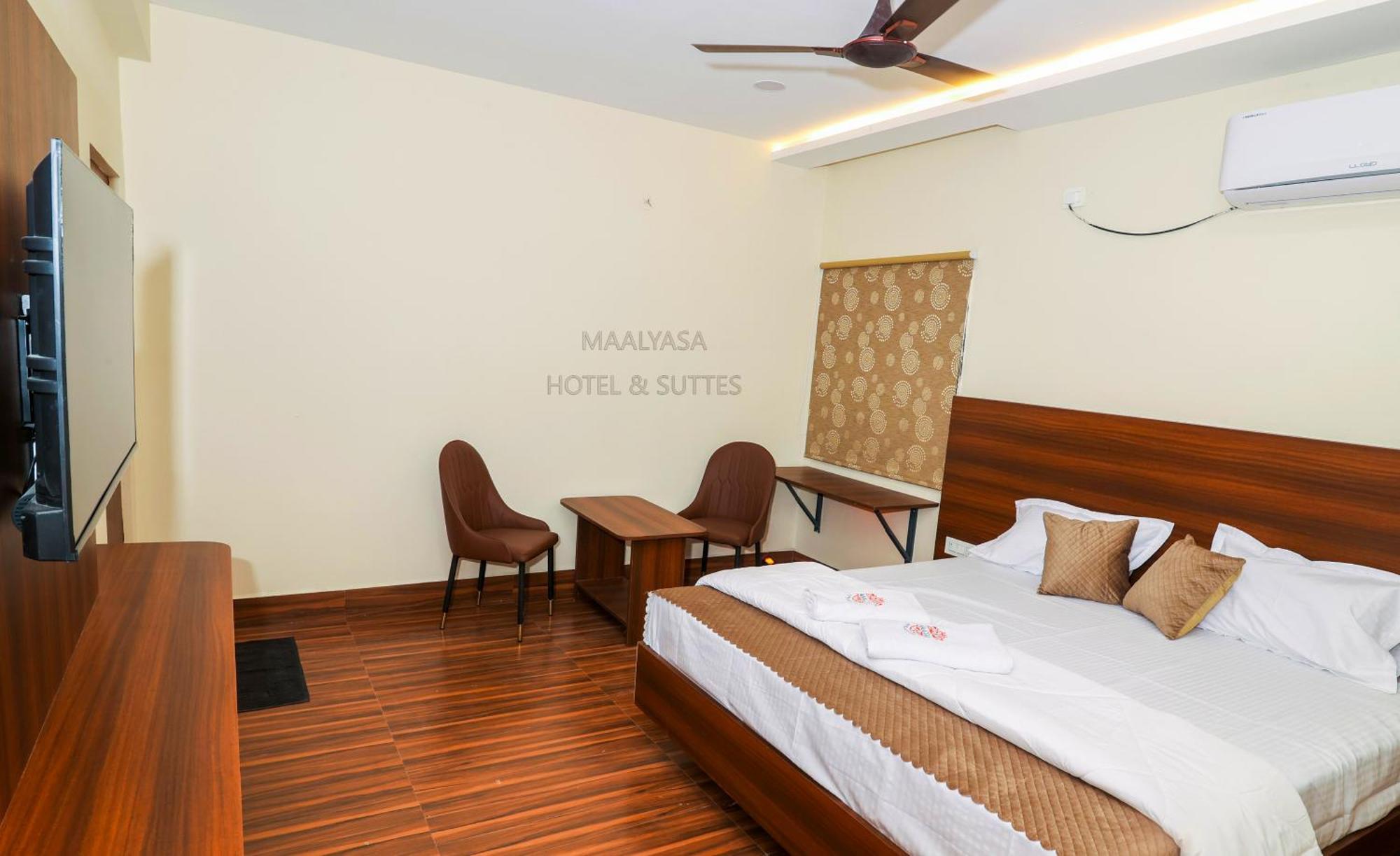 Maalyasa Hotel And Suites Hyderabad Esterno foto